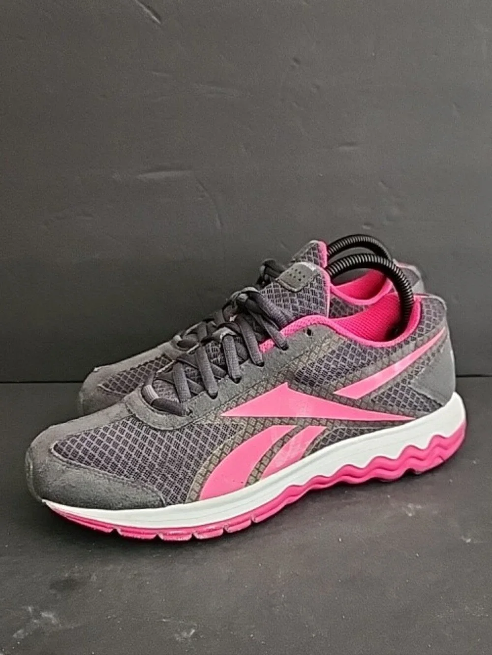 Reebok Fuel Foam Gray/Pink Womens Size 8.5 Running Shoes